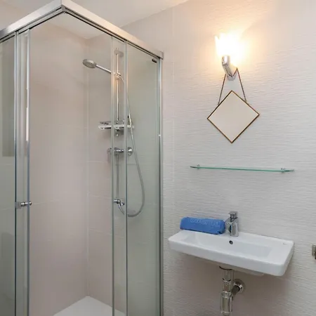 펜션 Sa Riera White On The By Interhome