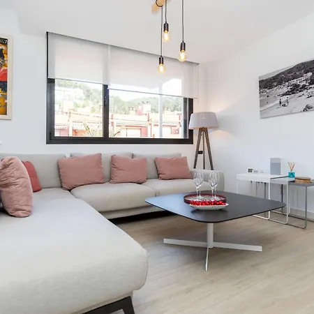 펜션 Sa Riera White On The By Interhome *