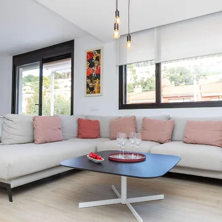 펜션 Sa Riera White On The By Interhome 베구르