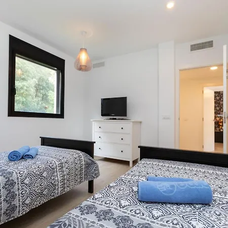 펜션 Sa Riera White On The By Interhome *